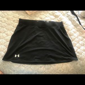 Black athletic underarmour skirt size medium!